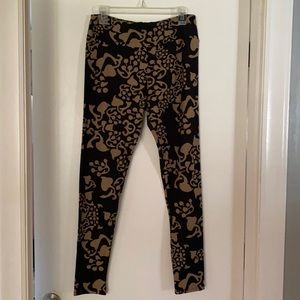 LulaRoe Tall and Curvy leggings